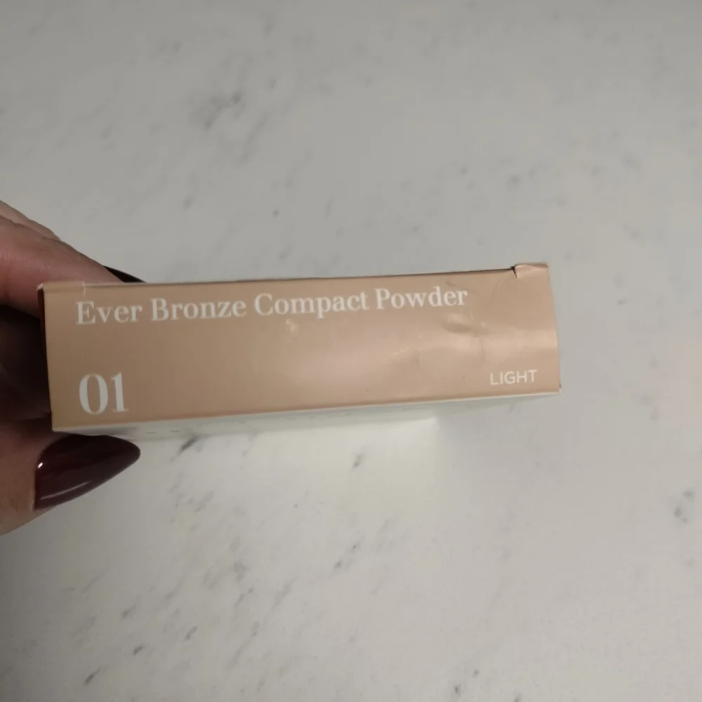 Clarins Ever Bronze Compact Powder - Light